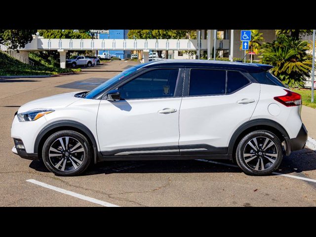 2020 Nissan Kicks SR