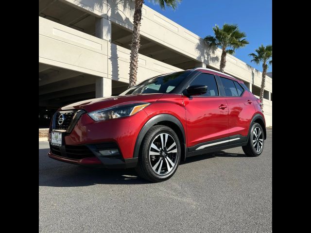 2020 Nissan Kicks SR