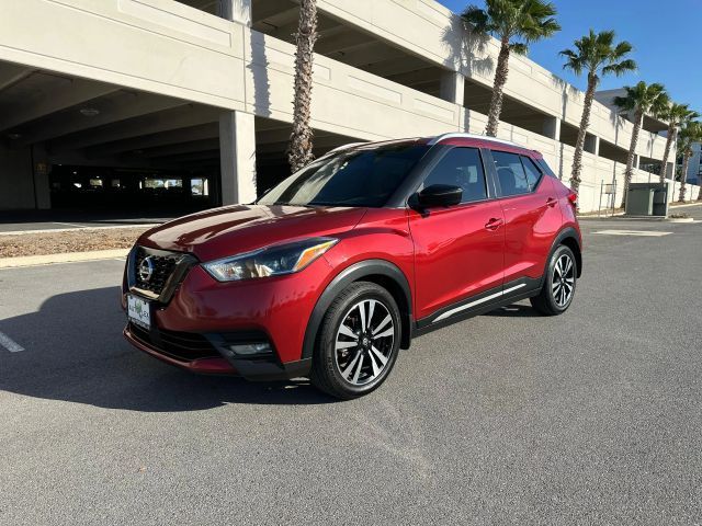 2020 Nissan Kicks SR