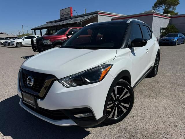 2020 Nissan Kicks SR