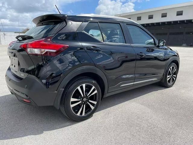 2020 Nissan Kicks SR