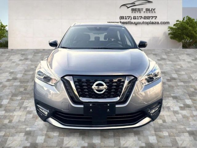 2020 Nissan Kicks SR