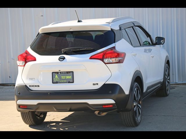 2020 Nissan Kicks SR