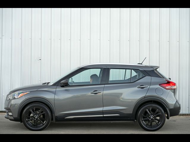 2020 Nissan Kicks SR