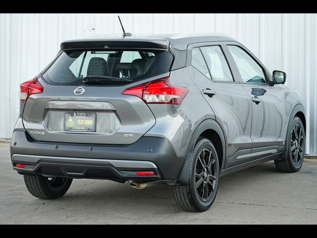 2020 Nissan Kicks SR