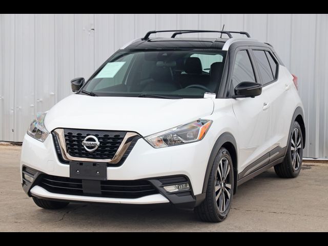 2020 Nissan Kicks SR