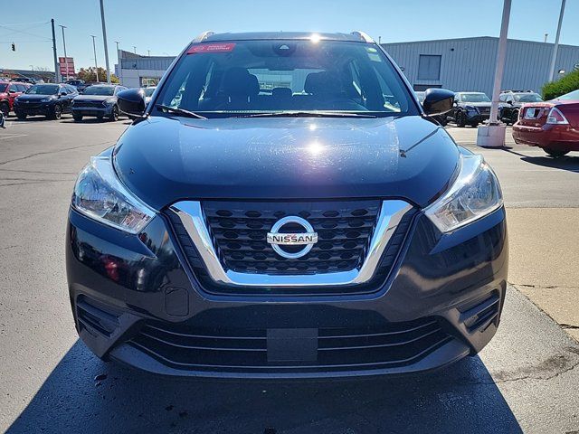 2020 Nissan Kicks SV