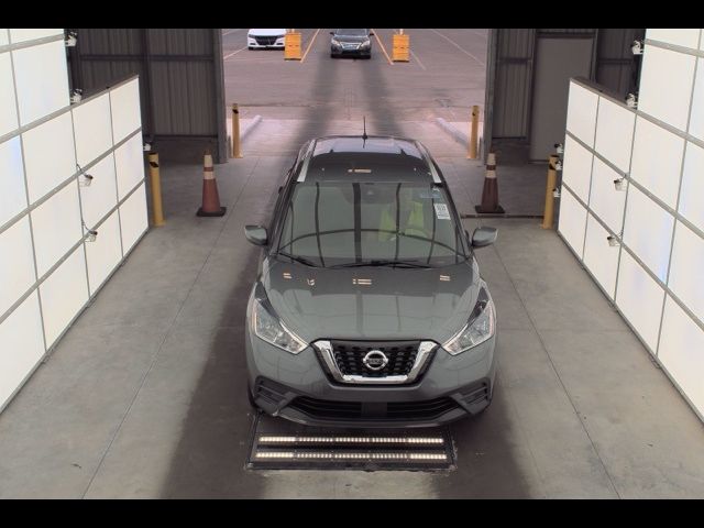 2020 Nissan Kicks SV