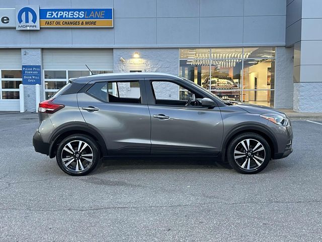 2020 Nissan Kicks SV