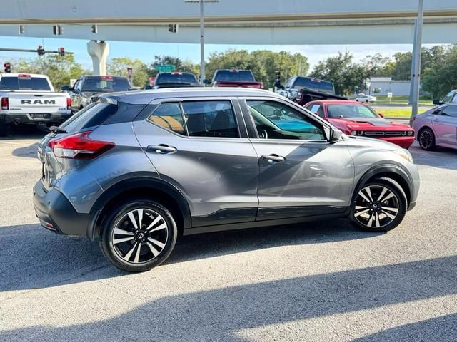 2020 Nissan Kicks SV