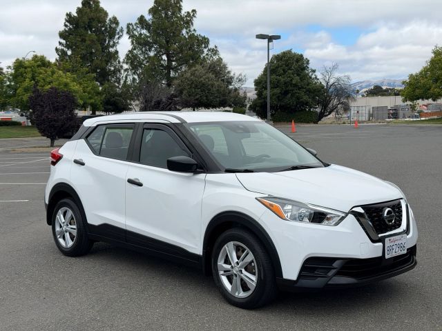 2020 Nissan Kicks S