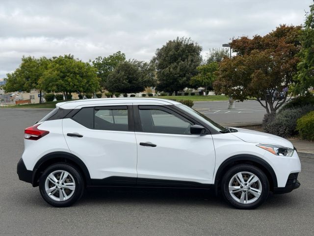 2020 Nissan Kicks S