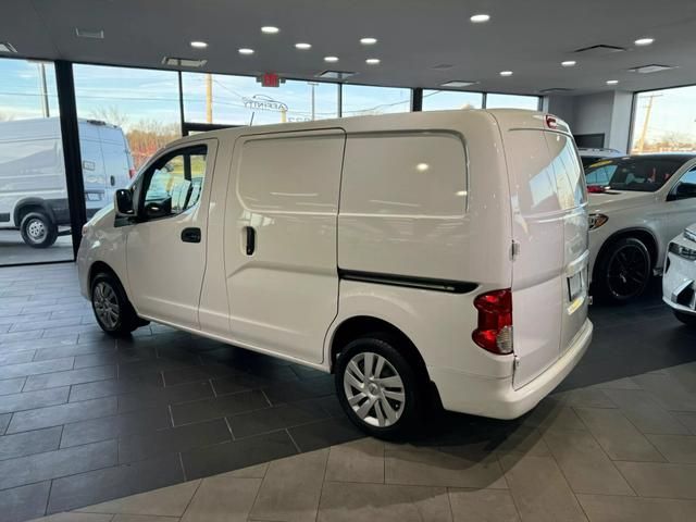 2020 Nissan NV200 SV