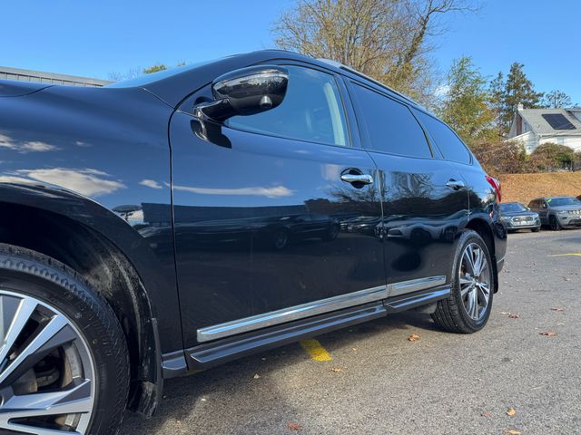 2020 Nissan Pathfinder Platinum