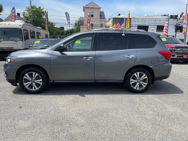 2020 Nissan Pathfinder S