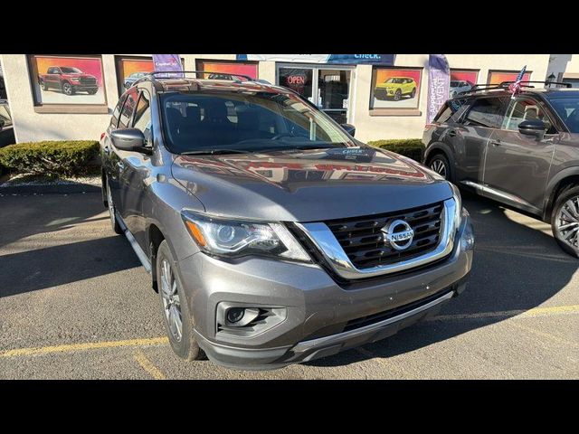 2020 Nissan Pathfinder S