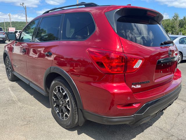 2020 Nissan Pathfinder SL