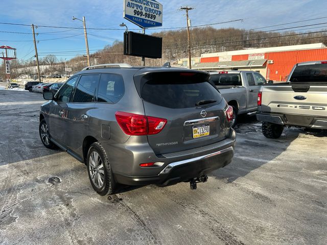 2020 Nissan Pathfinder SV