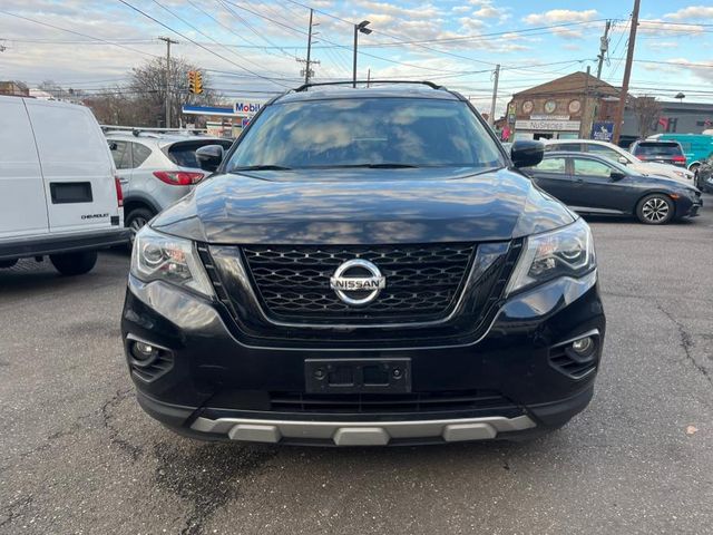 2020 Nissan Pathfinder SV