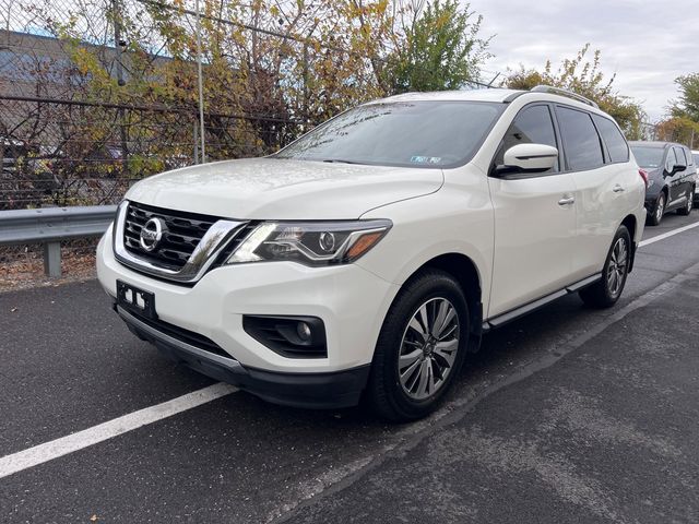 2020 Nissan Pathfinder SV