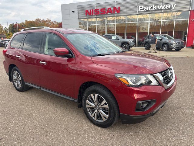 2020 Nissan Pathfinder SL