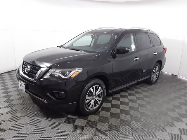 2020 Nissan Pathfinder SL