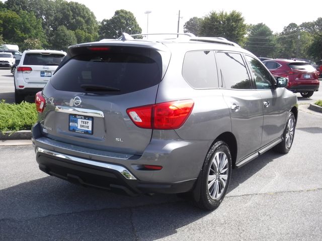 2020 Nissan Pathfinder SL