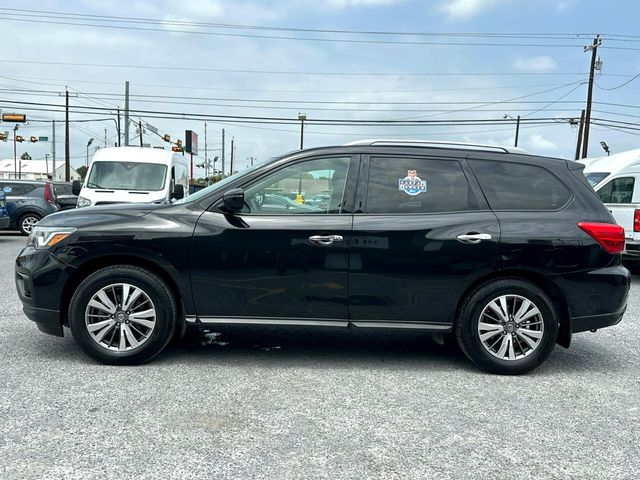 2020 Nissan Pathfinder SV