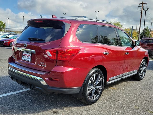 2020 Nissan Pathfinder Platinum