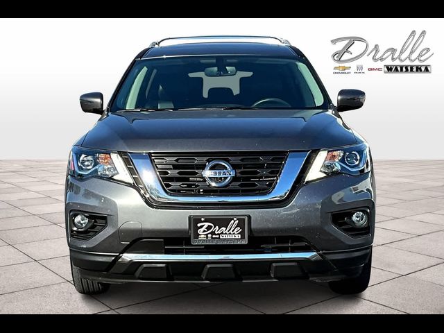 2020 Nissan Pathfinder Platinum