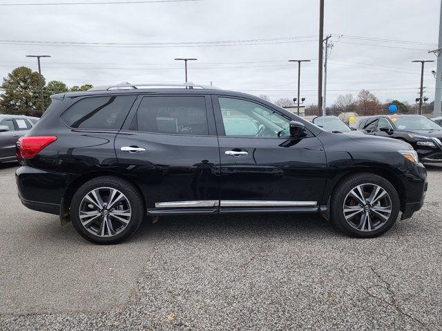 2020 Nissan Pathfinder Platinum