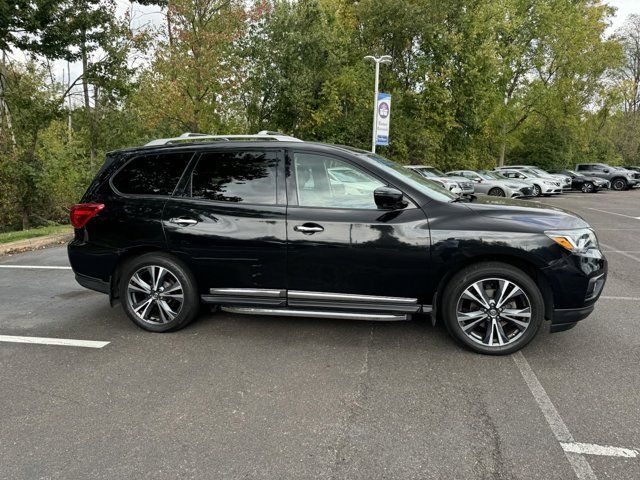 2020 Nissan Pathfinder Platinum