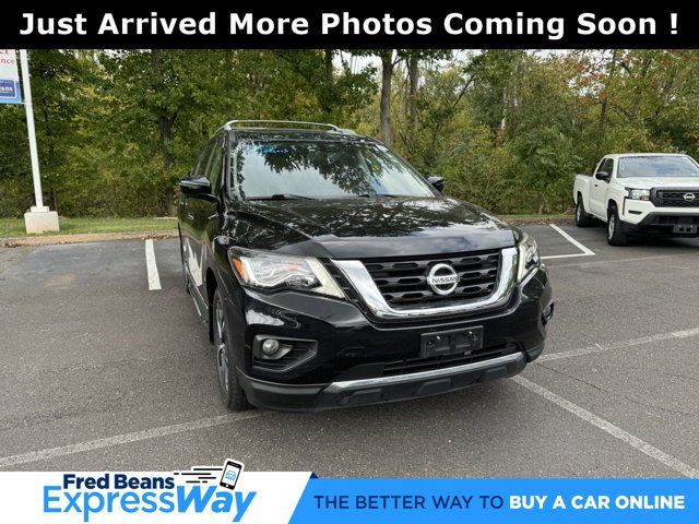 2020 Nissan Pathfinder Platinum