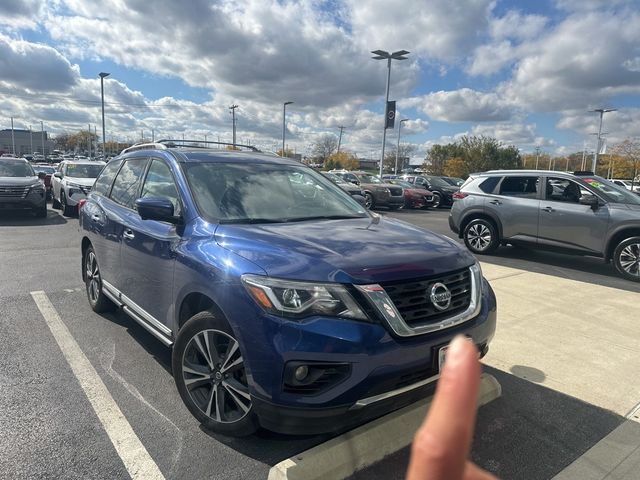 2020 Nissan Pathfinder Platinum