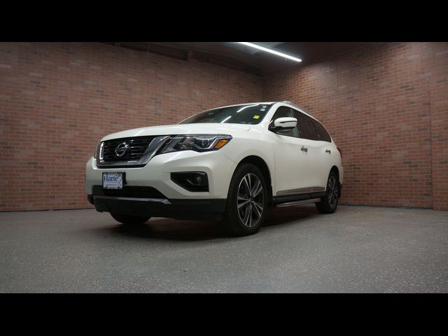 2020 Nissan Pathfinder Platinum