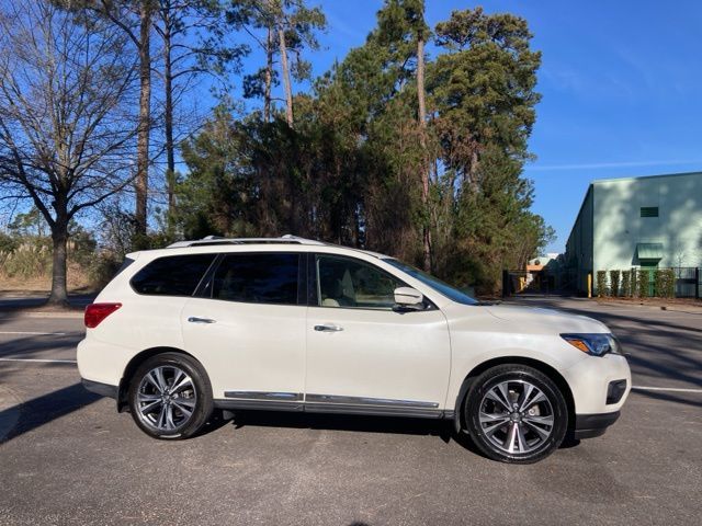 2020 Nissan Pathfinder Platinum