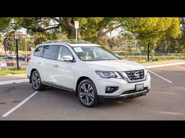 2020 Nissan Pathfinder Platinum
