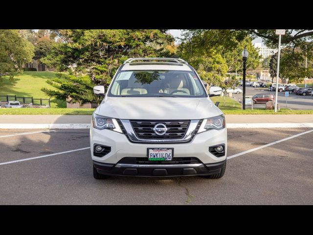 2020 Nissan Pathfinder Platinum