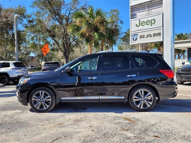 2020 Nissan Pathfinder Platinum