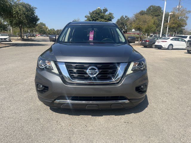 2020 Nissan Pathfinder Platinum