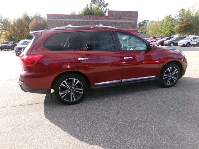 2020 Nissan Pathfinder Platinum