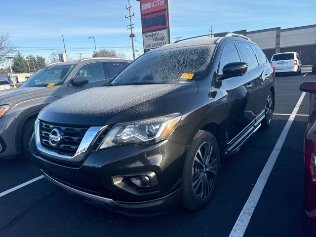 2020 Nissan Pathfinder Platinum