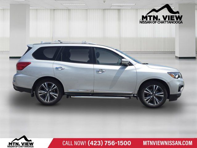 2020 Nissan Pathfinder Platinum