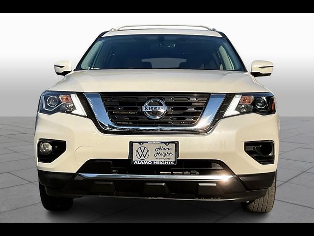 2020 Nissan Pathfinder Platinum