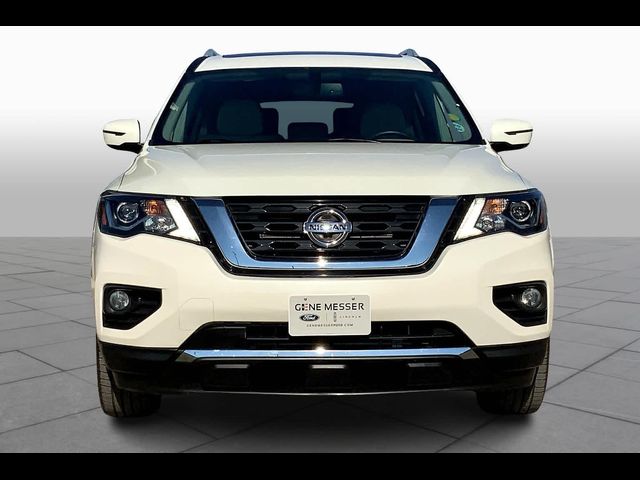 2020 Nissan Pathfinder Platinum