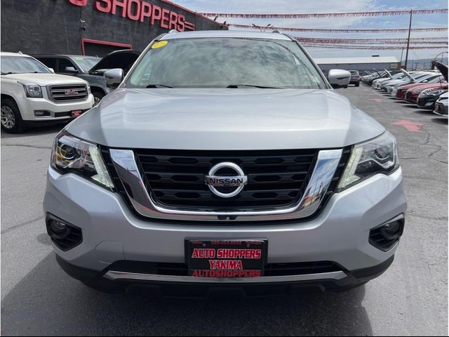 2020 Nissan Pathfinder Platinum