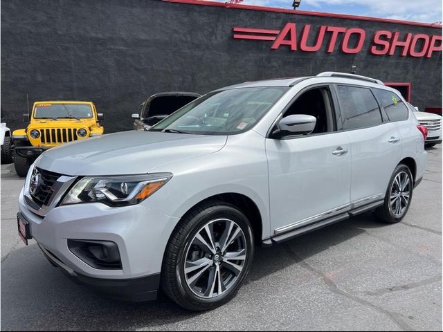 2020 Nissan Pathfinder Platinum