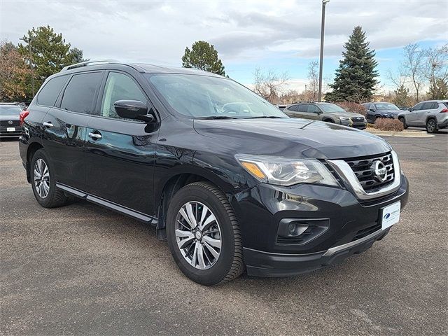 2020 Nissan Pathfinder S