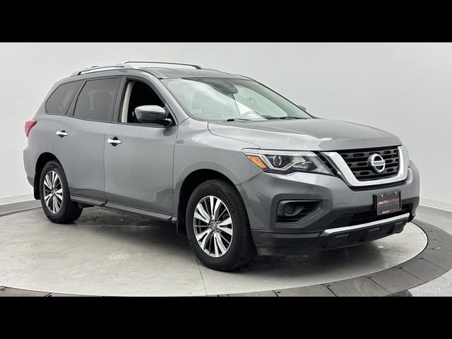 2020 Nissan Pathfinder S