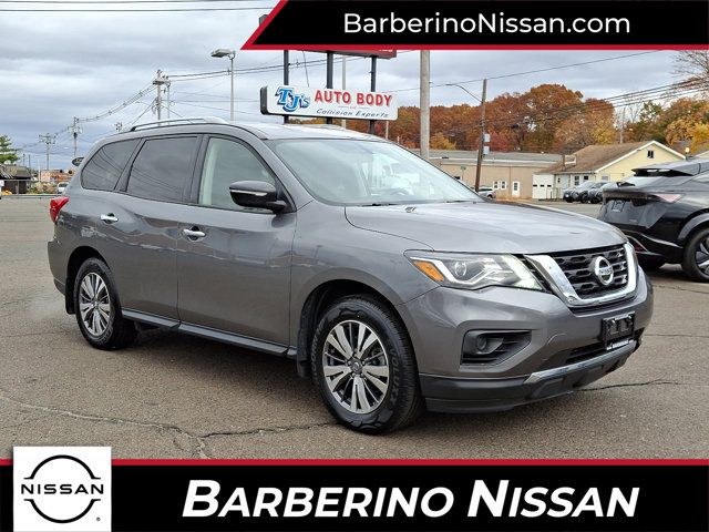 2020 Nissan Pathfinder S